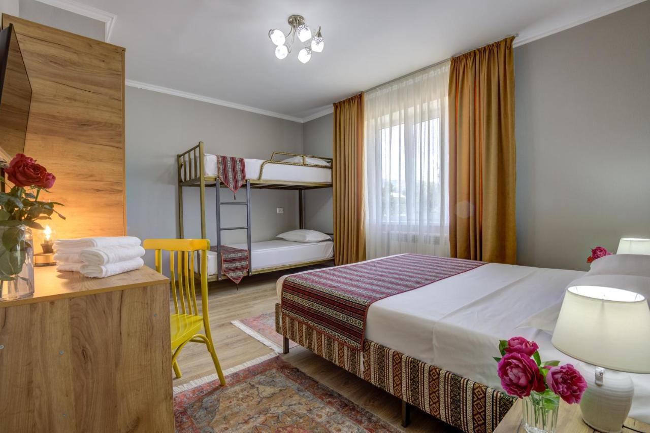 Ordo Hotel Каракол Екстер'єр фото