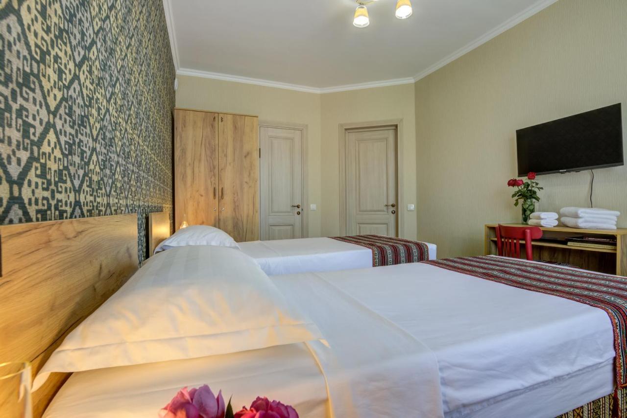 Ordo Hotel Каракол Екстер'єр фото